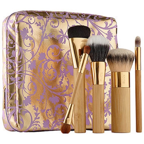 IN SEARCH OF TARTE LIMITED EDITION BRUSH SETS - Picture 2 of 8